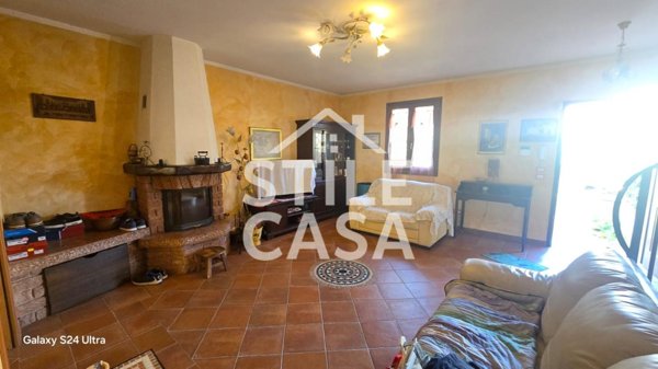 casa indipendente in vendita ad Altopascio