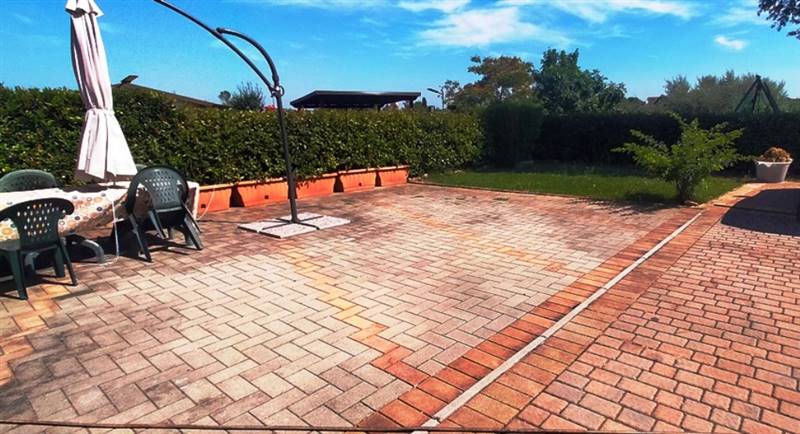 casa indipendente in vendita ad Altopascio in zona Spianate