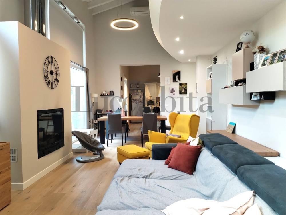 casa indipendente in vendita ad Altopascio