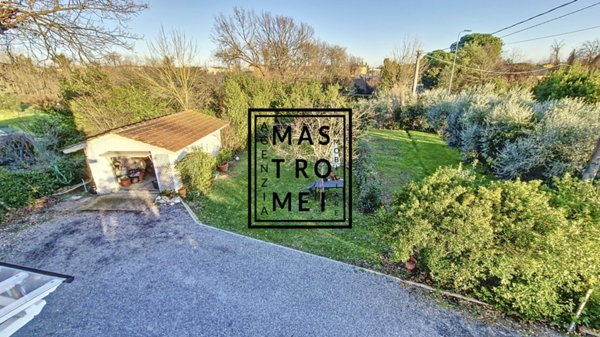 casa indipendente in vendita ad Altopascio in zona Badia Pozzeveri
