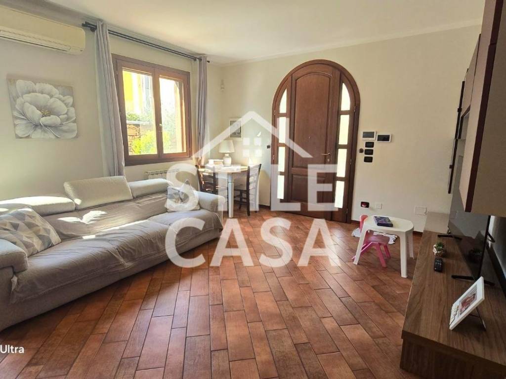 casa indipendente in vendita ad Altopascio