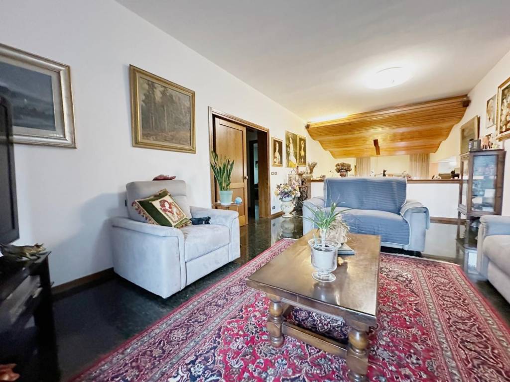 casa indipendente in vendita ad Altopascio