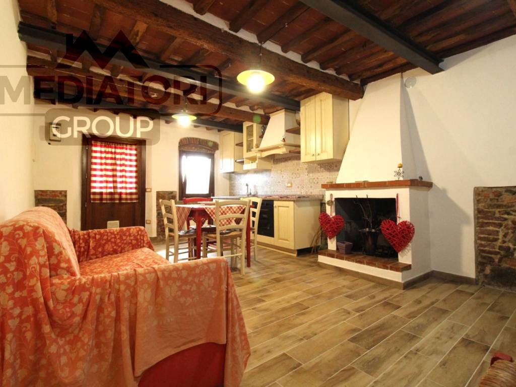 casa indipendente in vendita ad Altopascio in zona Spianate