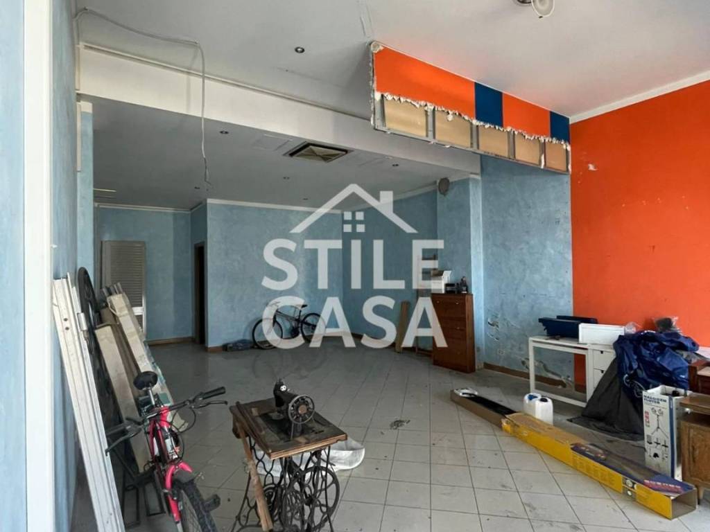 negozio in vendita ad Altopascio