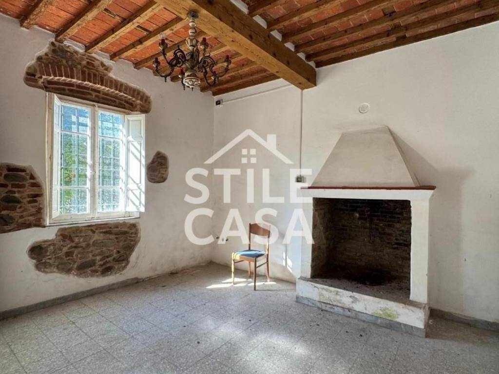 casa indipendente in vendita ad Altopascio in zona Badia Pozzeveri