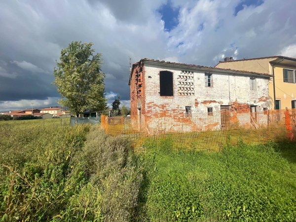 casa indipendente in vendita ad Altopascio in zona Spianate