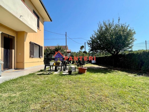 casa indipendente in vendita ad Altopascio