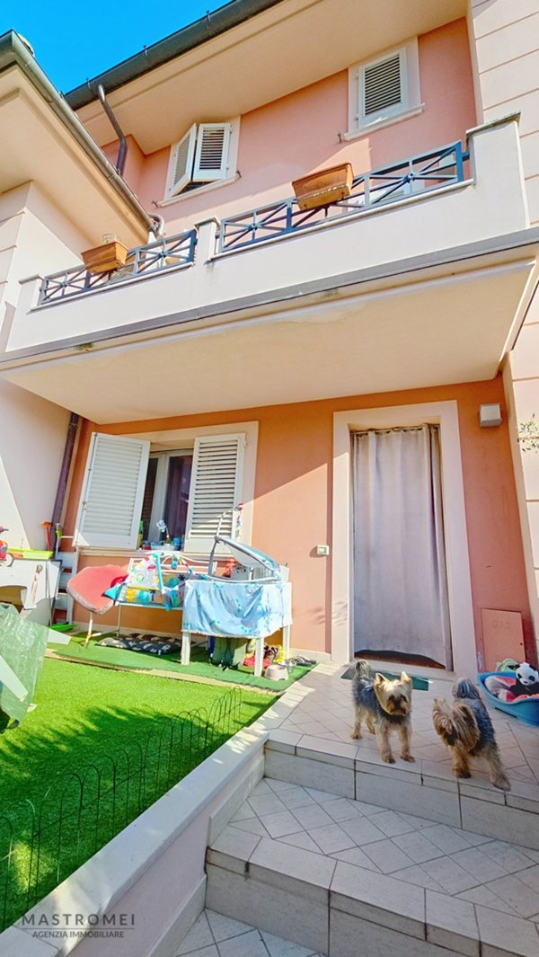 casa indipendente in vendita ad Altopascio