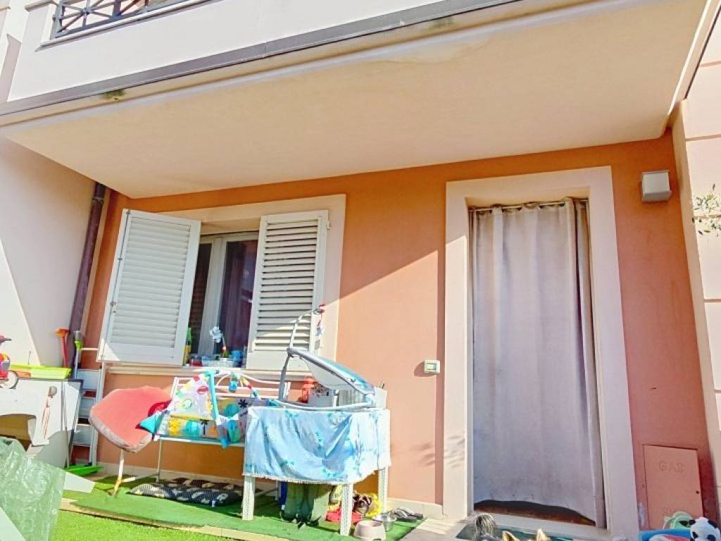 casa indipendente in vendita ad Altopascio in zona Badia Pozzeveri