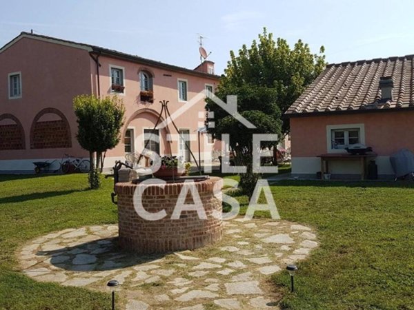 casa indipendente in vendita ad Altopascio in zona Spianate