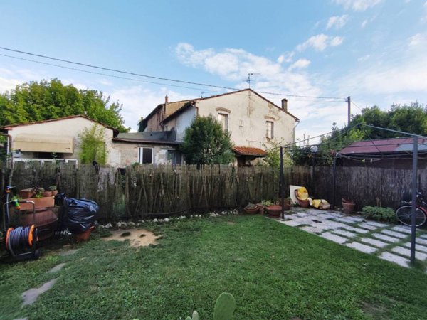 appartamento in vendita ad Altopascio in zona Spianate