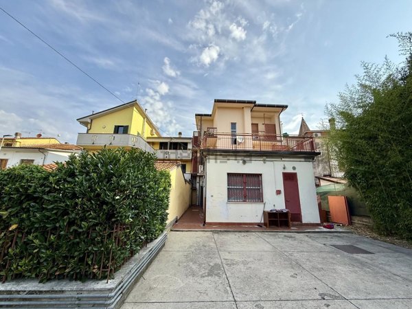 appartamento in vendita ad Altopascio in zona Spianate