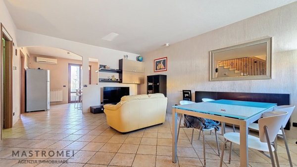 casa indipendente in vendita ad Altopascio in zona Badia Pozzeveri