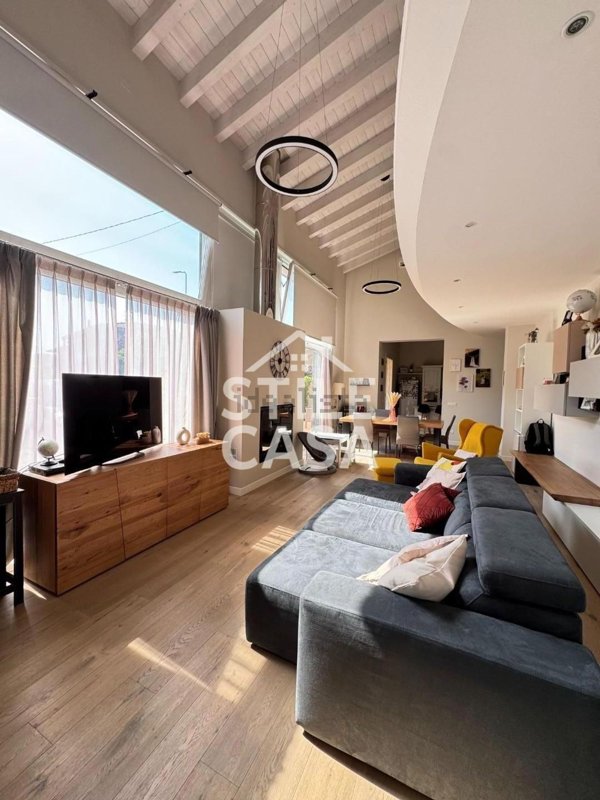 casa indipendente in vendita ad Altopascio