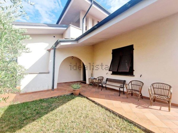 casa indipendente in vendita ad Altopascio