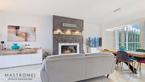 casa indipendente in vendita ad Altopascio