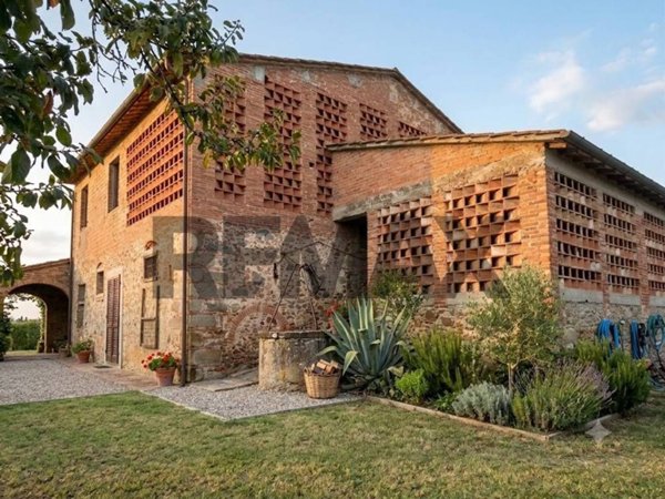 casale in vendita ad Altopascio in zona Marginone