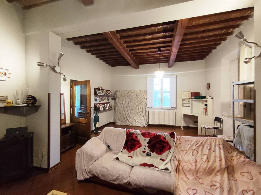 appartamento in vendita ad Altopascio in zona Badia Pozzeveri