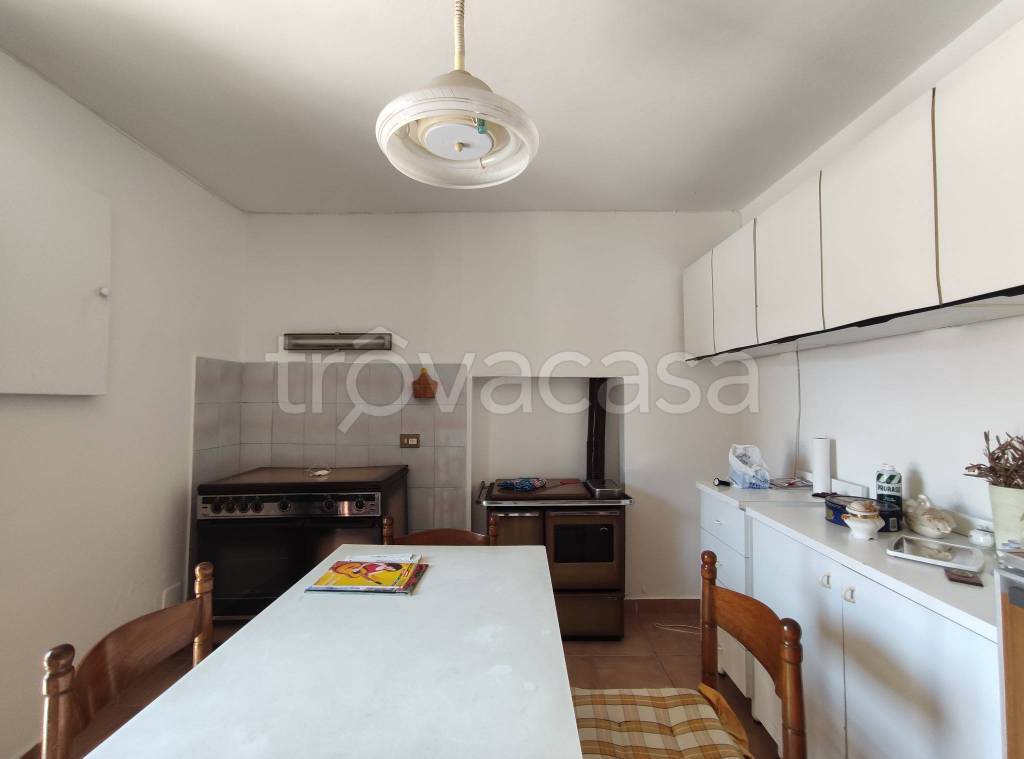 casa indipendente in vendita ad Altopascio in zona Badia Pozzeveri