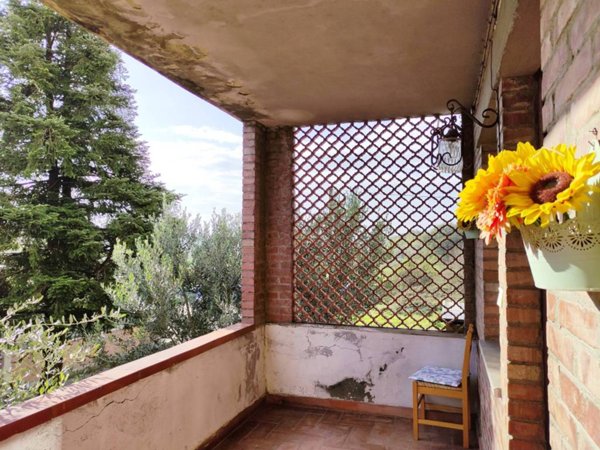 casa indipendente in vendita ad Altopascio in zona Badia Pozzeveri