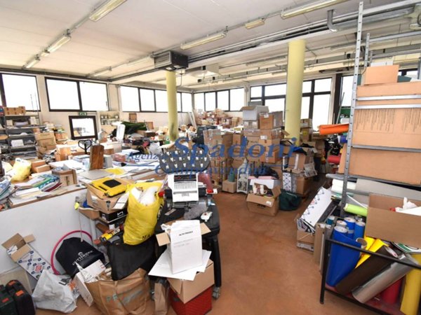 negozio in vendita ad Altopascio