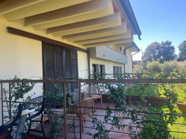 casa indipendente in vendita ad Altopascio