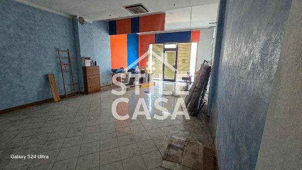 locale commerciale in vendita ad Altopascio