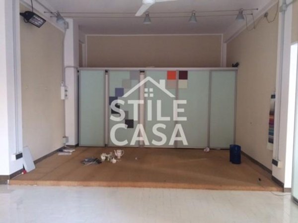 locale commerciale in vendita ad Altopascio