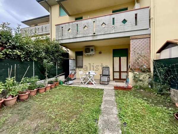 appartamento in vendita ad Altopascio in zona Badia Pozzeveri