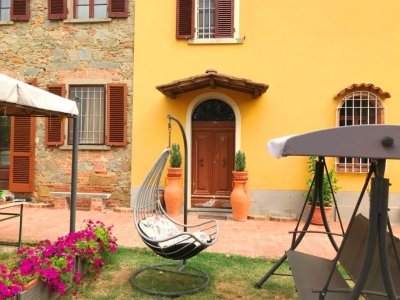 casa indipendente in vendita ad Altopascio in zona Badia Pozzeveri