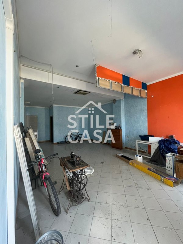 locale commerciale in vendita ad Altopascio