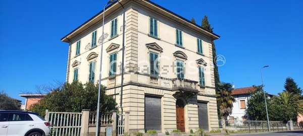 casa indipendente in vendita ad Altopascio