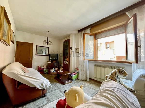 casa indipendente in vendita ad Altopascio