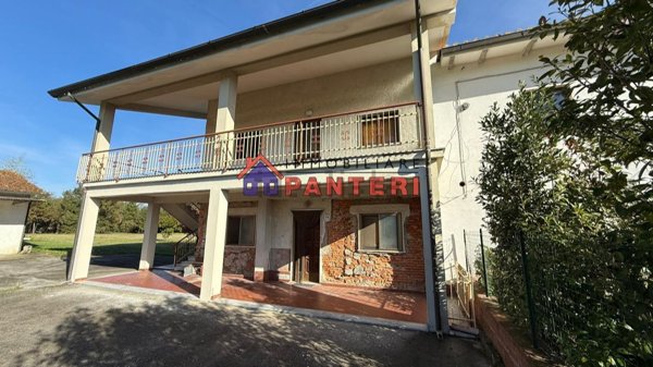 casa indipendente in vendita ad Altopascio