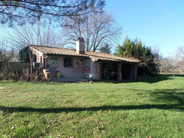 casa indipendente in vendita ad Altopascio