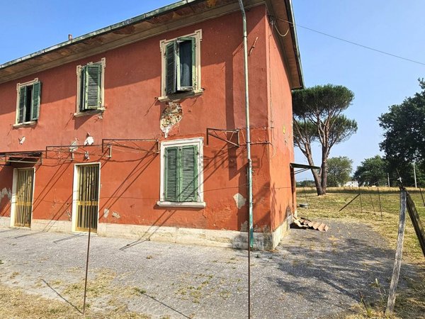 casa indipendente in vendita ad Altopascio