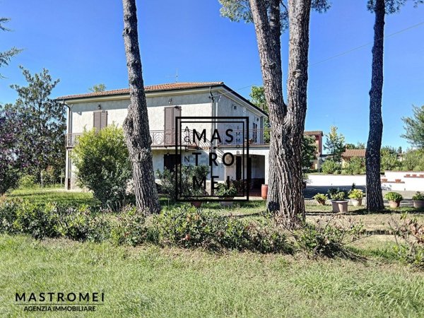 casa indipendente in vendita ad Altopascio