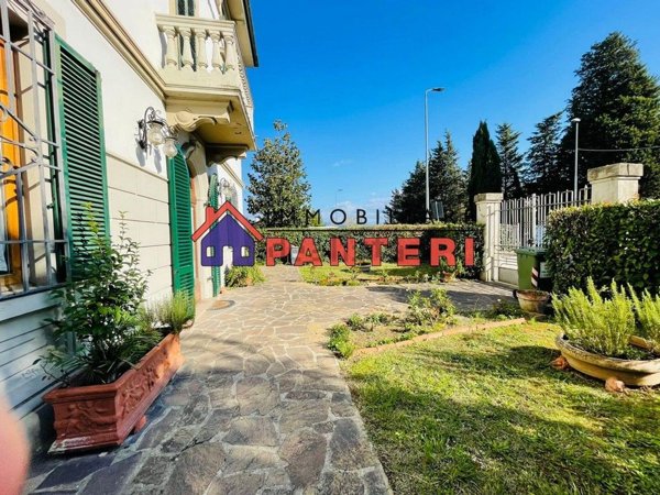 casa indipendente in vendita ad Altopascio