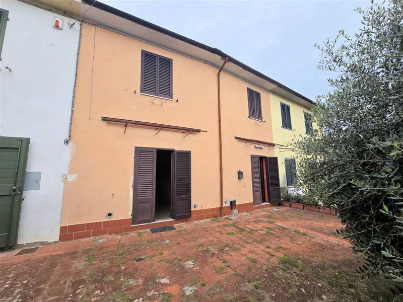 casa indipendente in vendita ad Altopascio