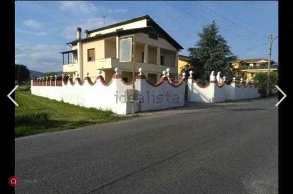 casa indipendente in vendita ad Altopascio