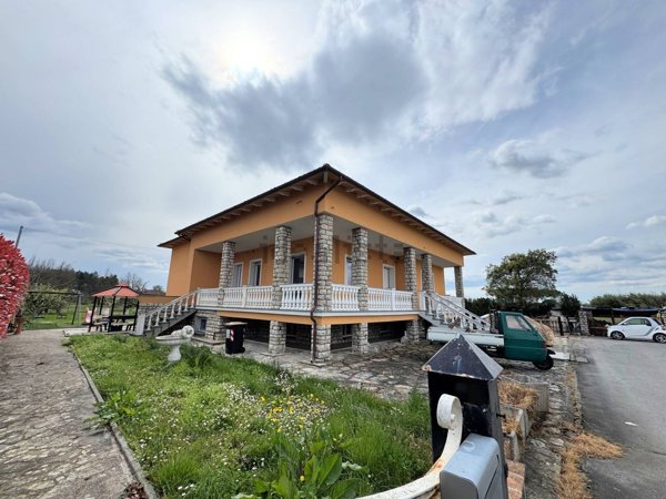 casa indipendente in vendita ad Altopascio