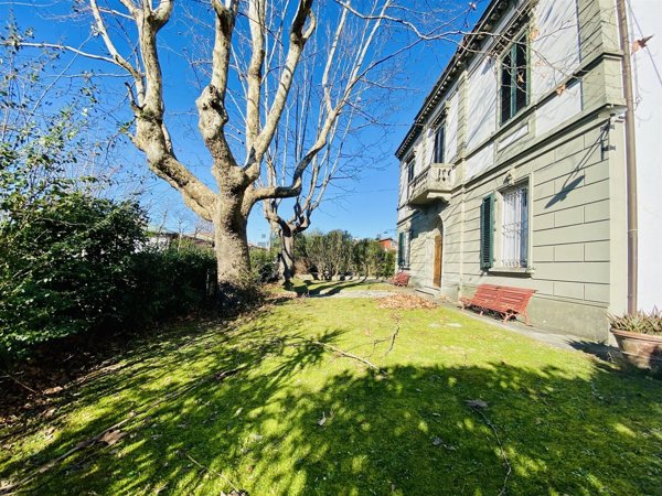 casa indipendente in vendita ad Altopascio