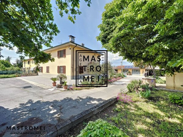 casa indipendente in vendita ad Altopascio in zona Spianate