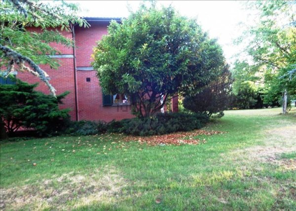 casa indipendente in vendita ad Altopascio