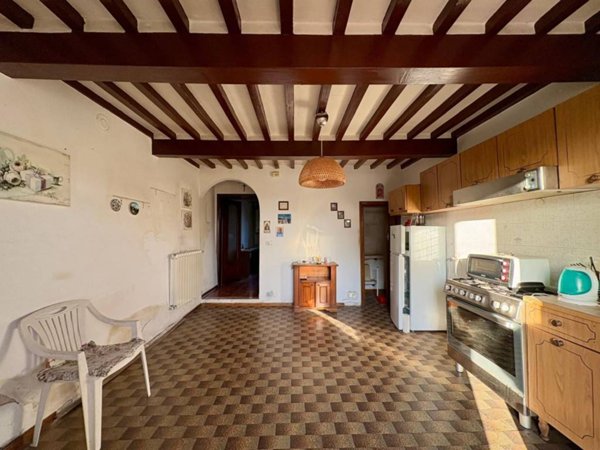 casa indipendente in vendita ad Altopascio in zona Marginone