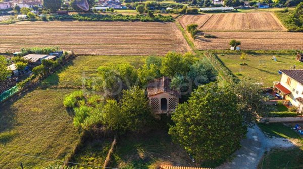 locale commerciale in vendita ad Altopascio