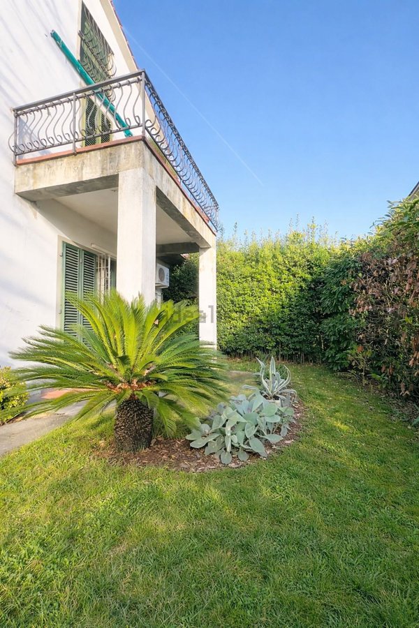 casa indipendente in vendita ad Altopascio