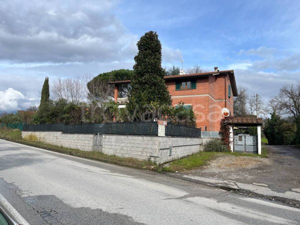 casa indipendente in vendita ad Altopascio in zona Marginone