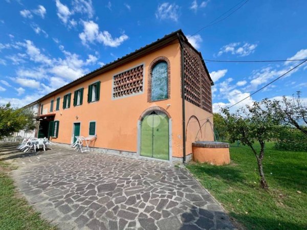 casa indipendente in vendita ad Altopascio in zona Spianate