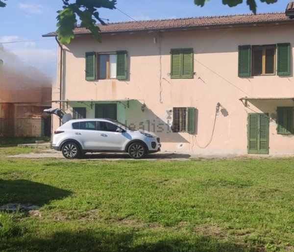 casa indipendente in vendita ad Altopascio